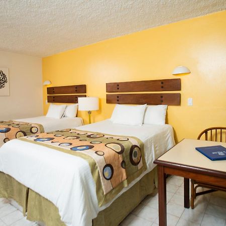 Le Plaza Hotel Puerto Príncipe Habitación foto