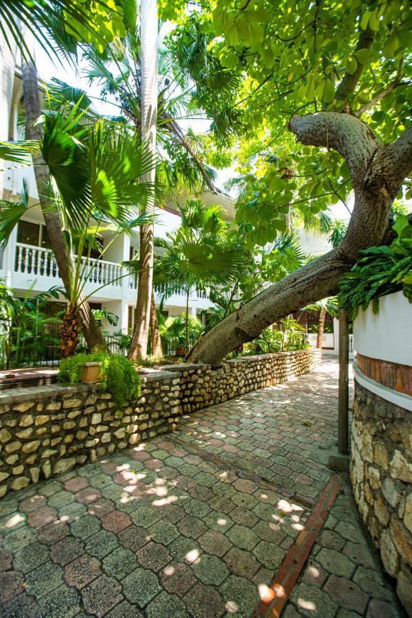 Le Plaza Hotel Puerto Príncipe Exterior foto