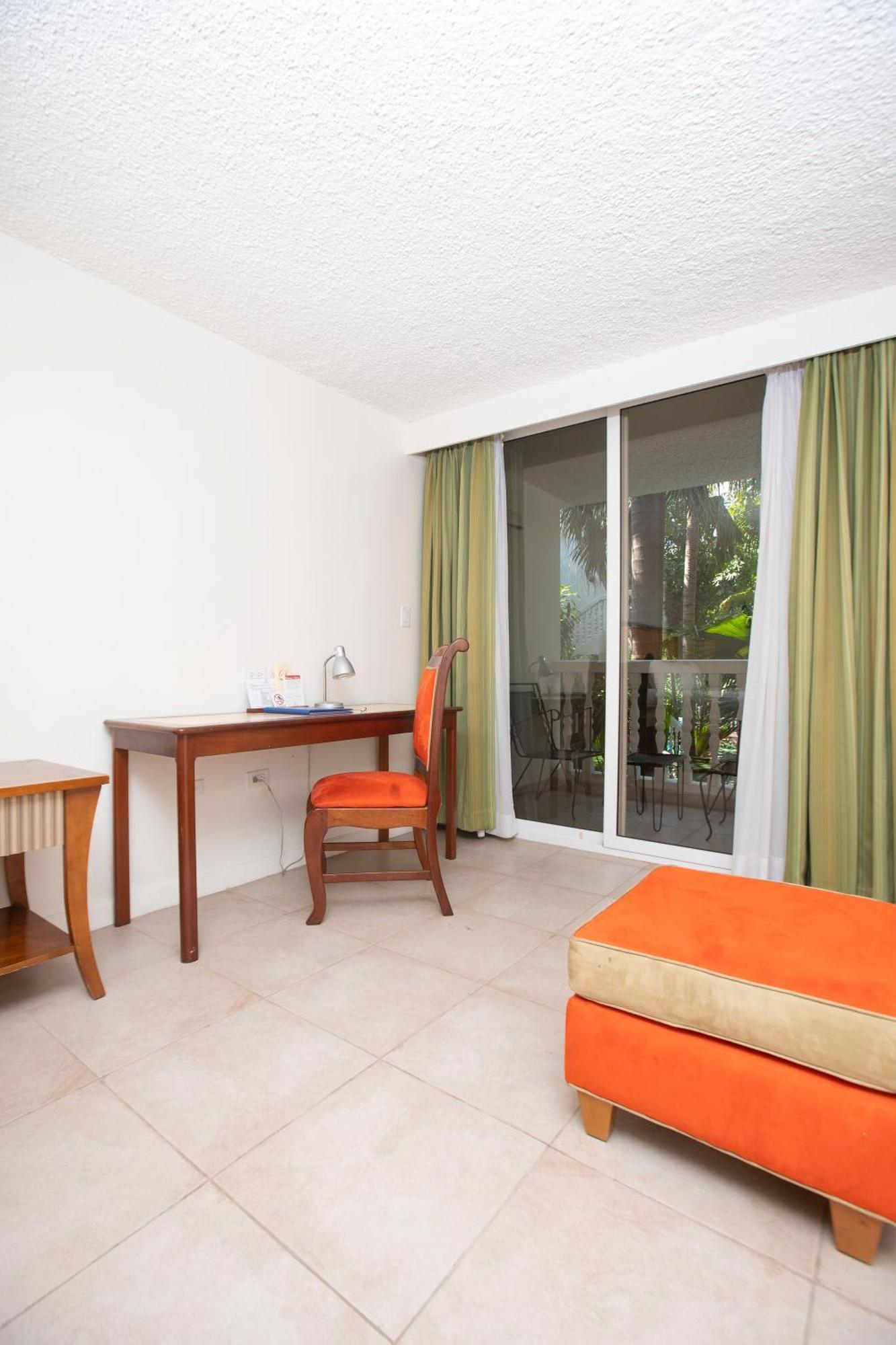 Le Plaza Hotel Puerto Príncipe Habitación foto